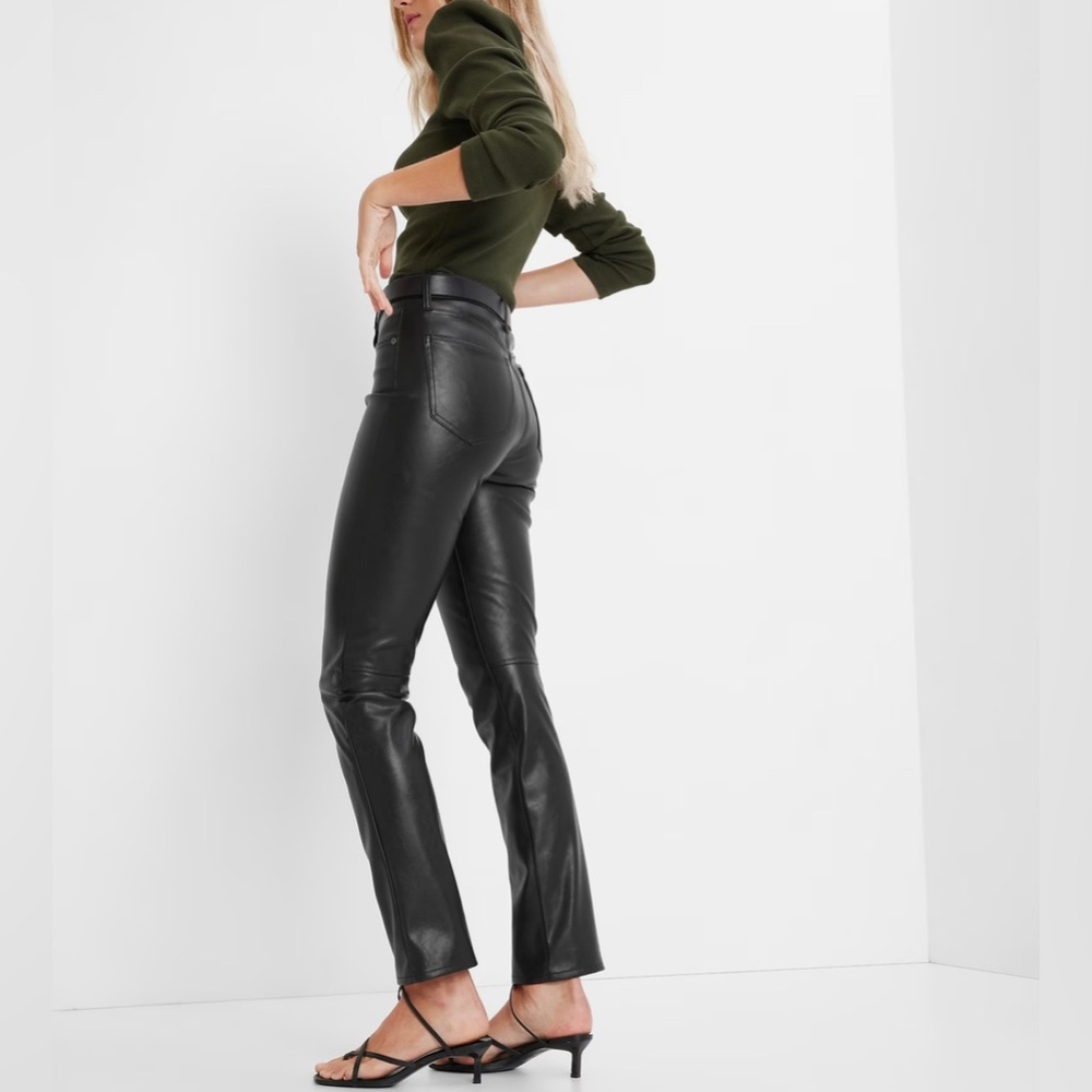 GAP: HIGH RISE VINTAGE SLIM JEAN